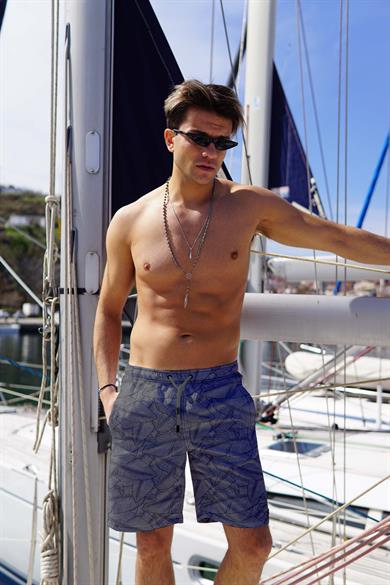 Büyük Yaprak Desenli Gri Uzun Boy Erkek Mayo Deniz ve Havuz Şortu 