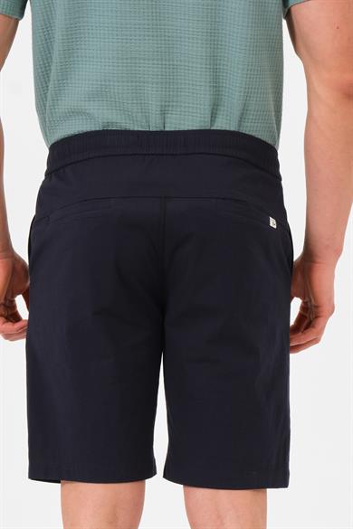 Erkek Lacivert Standart Fit Normal Kesim %100 Pamuk Cepli Dokuma Şort