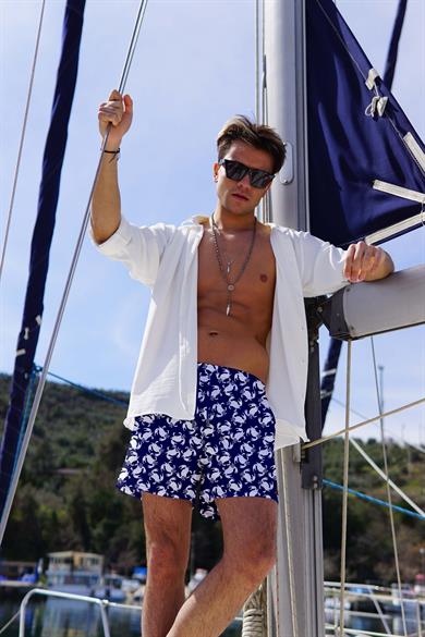 Yengeç Desenli Lacivert Standart Boy Erkek Mayo Deniz Şortu 