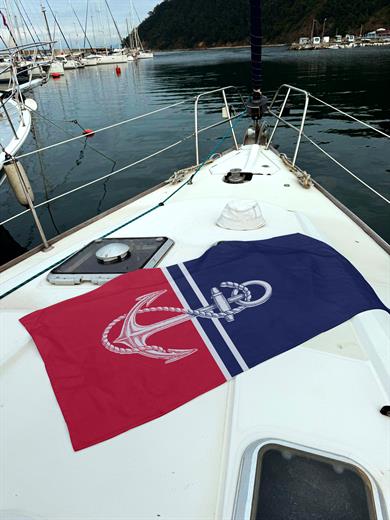 Lacivert Kırmızı Çapa Desenli Unisex Plaj Havlusu 70x150