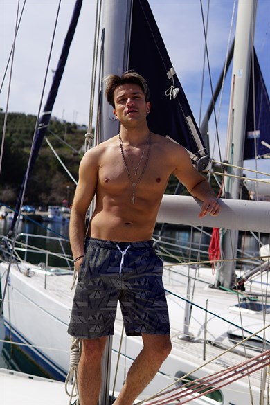 Siyah Desenli Uzun Boy Erkek Mayo Deniz ve Havuz Şortu 