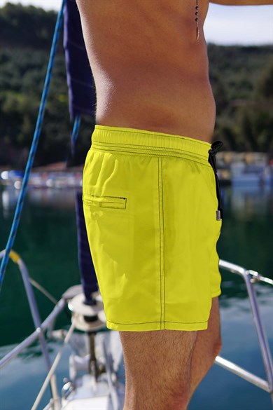 Sarı Renk Standart Boy Erkek Mayo Deniz Şortu 