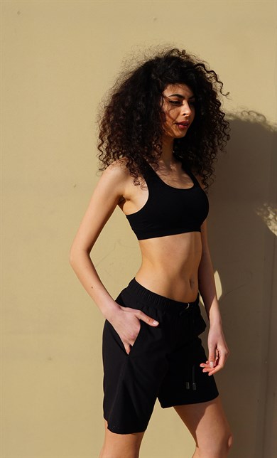 Siyah Büyük Beden Uzun Boy Yan Cepli Kadın Mayo Deniz Şortu 