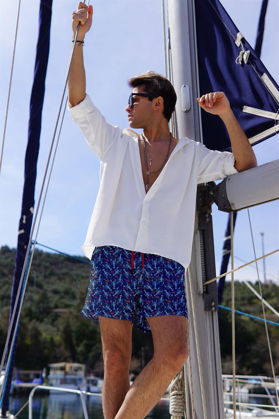 Istakoz  Desenli Lacivert Standart Boy Erkek Mayo Deniz Şortu