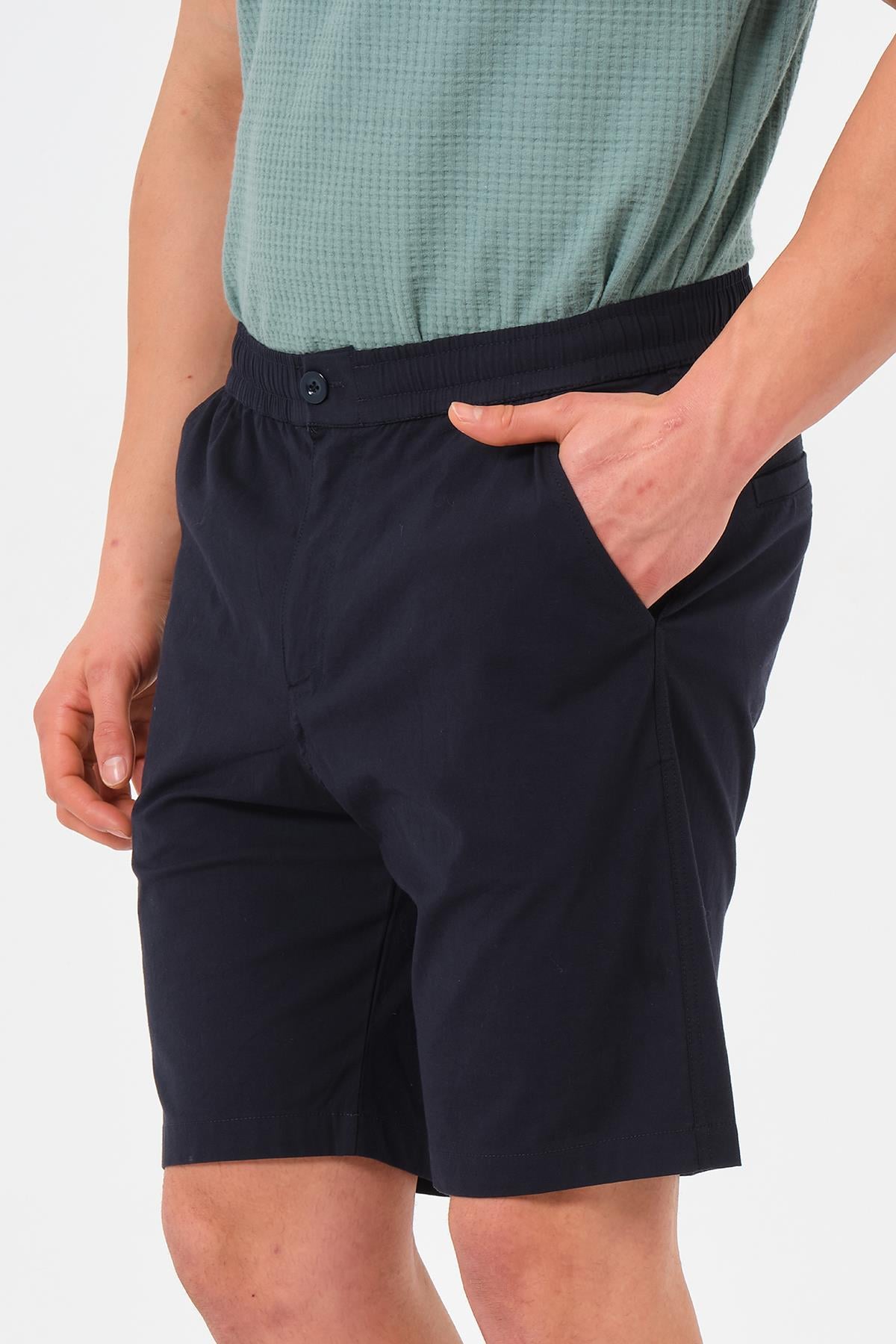 Erkek Lacivert Standart Fit Normal Kesim %100 Pamuk Cepli Dokuma Şort