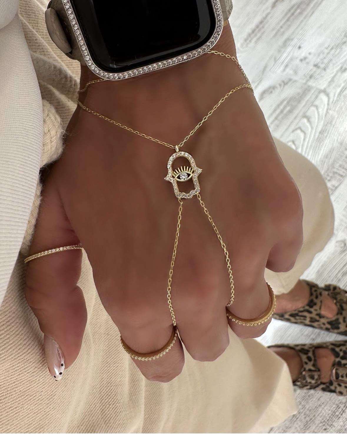 FATMA ANA ELI SAHMERAN