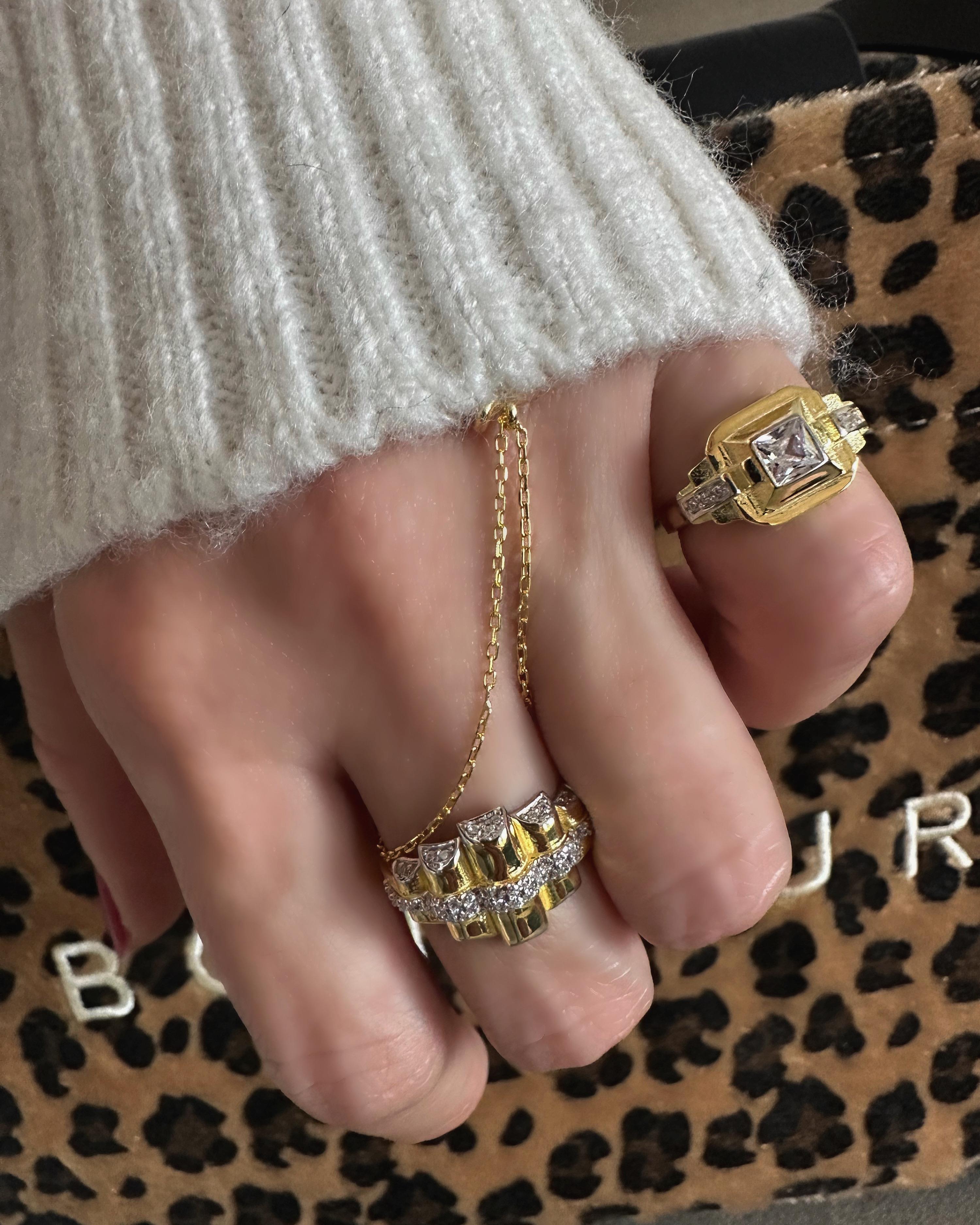 KARE KESİM SERÇE PARMAK YÜZÜK