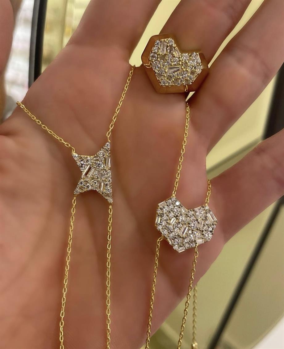 KIRIK TAŞ YILDIZ ŞAHMERAN