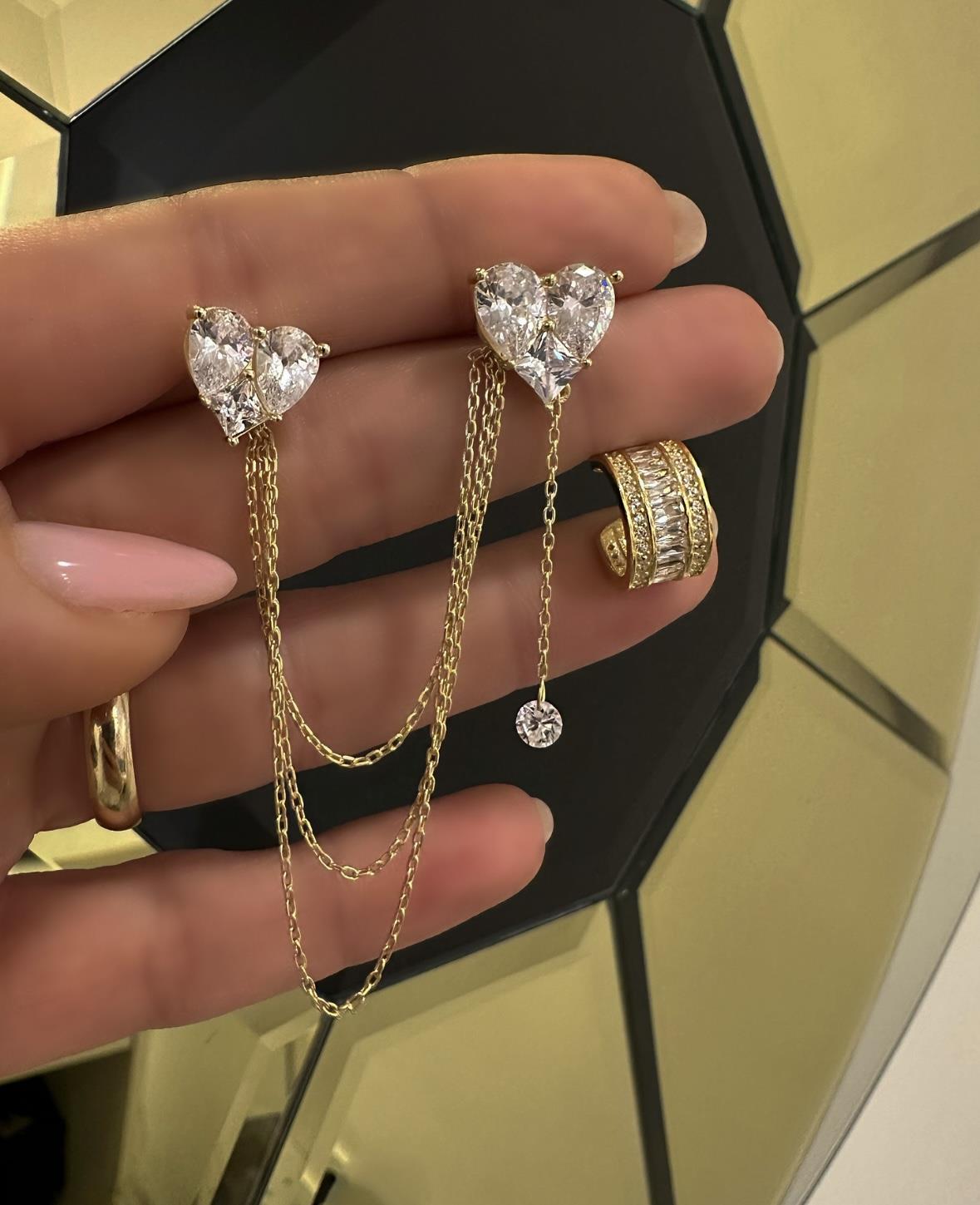 ÜÇ ZİNCİR ÇİFT KALP KÜPE