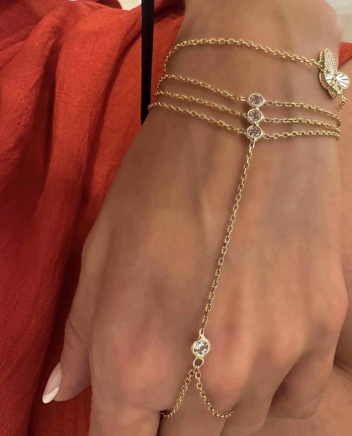 ÜÇ ZİNCİR ŞAHMERAN