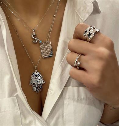 BÜYÜK BOY FATMA ANANIN ELİ