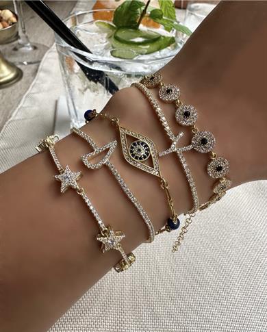 İTALİK HARF BİLEKLİK