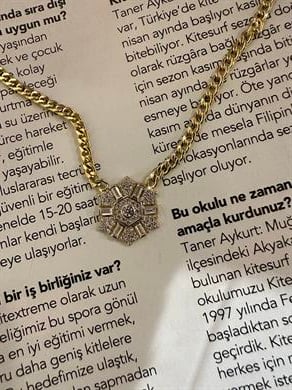 MİLLA ALTIGEN ZİNCİR KOLYE