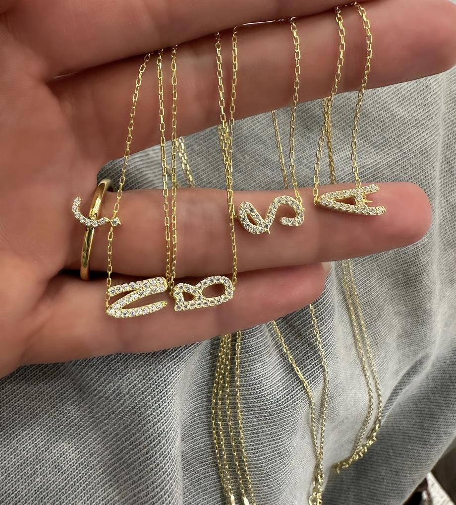 YATAY İTALİK HARF KOLYE