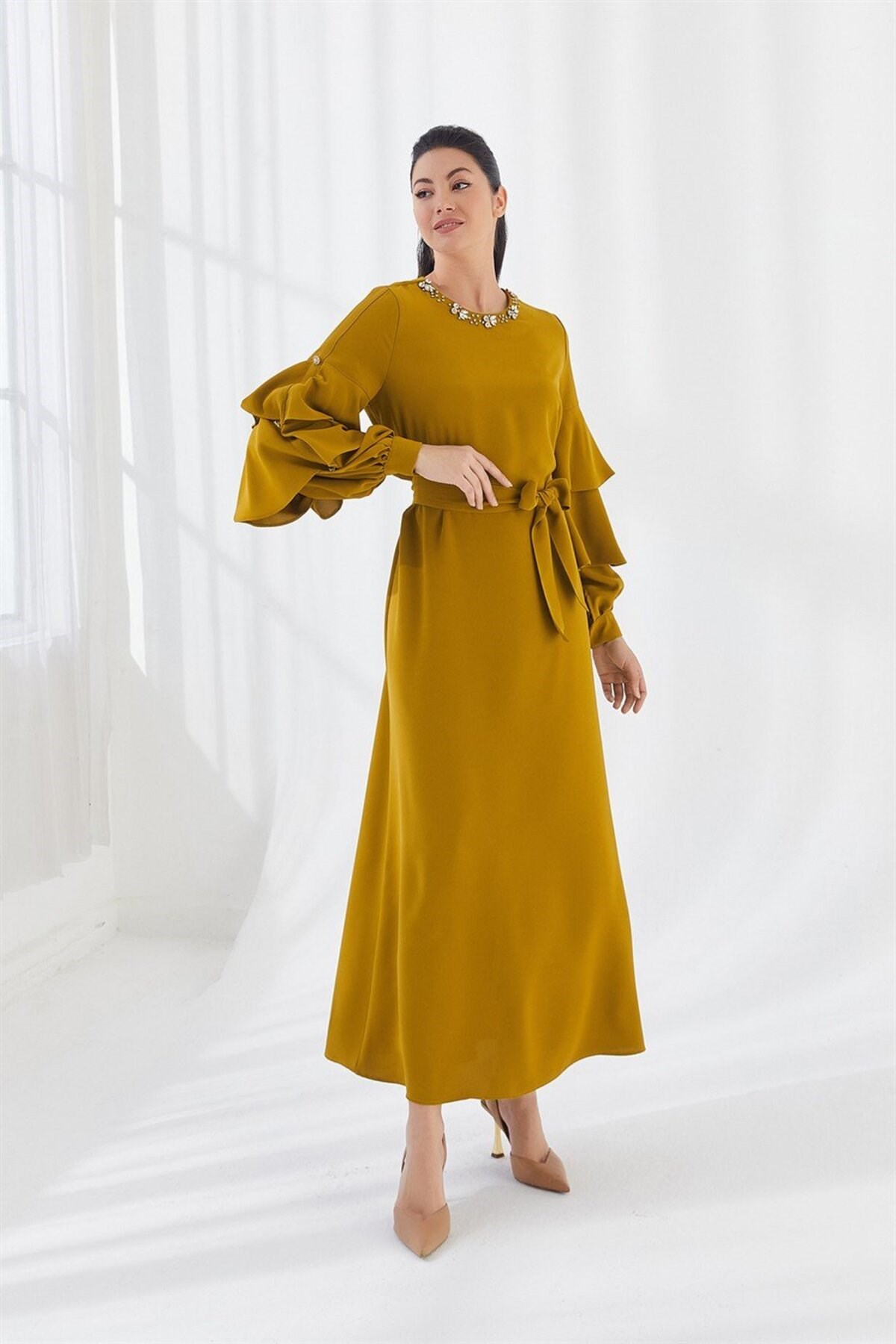 Taş İşlemeli Elbise Safran