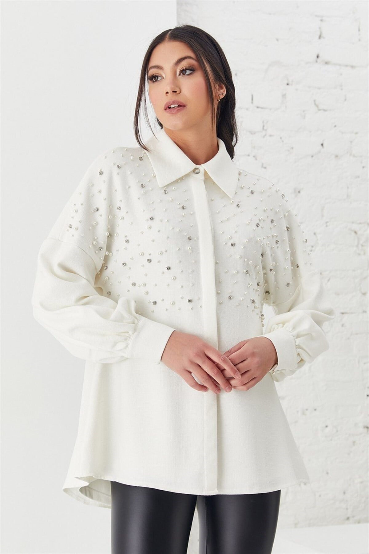 Taş İşlemeli Gömlek Ekru