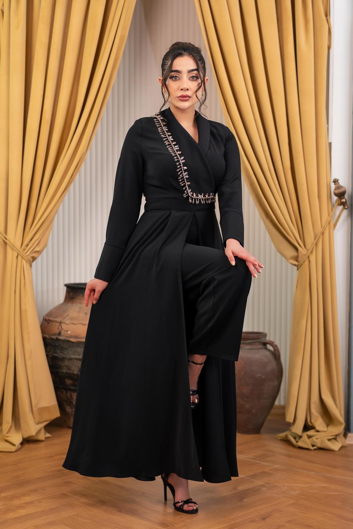 Yakası El İşlemeli Elbise Pantolon Siyah