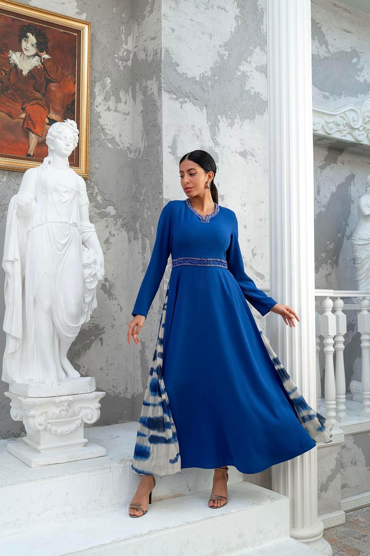 Dijital Baskılı Pliseli Elbise Saks