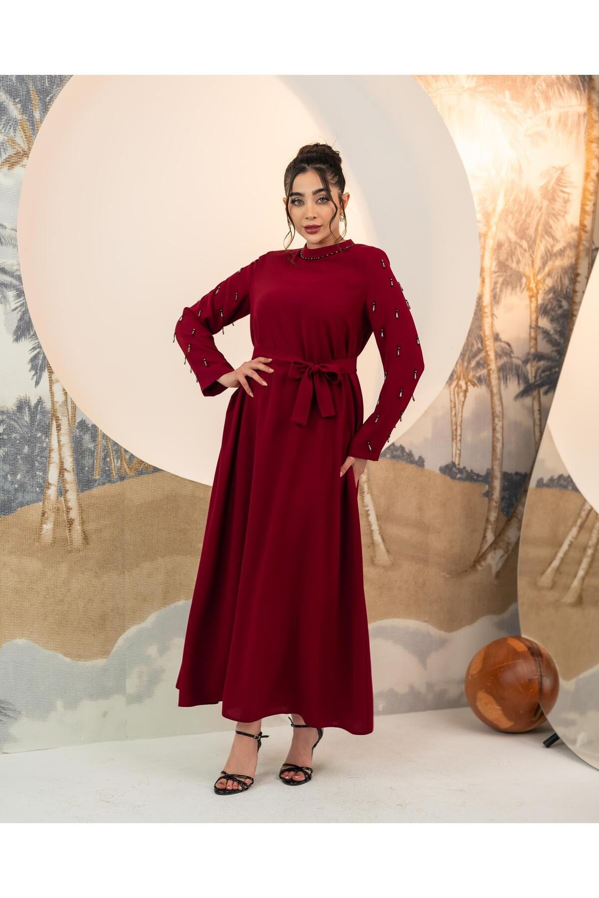 El İşlemeli Elbise Bordo