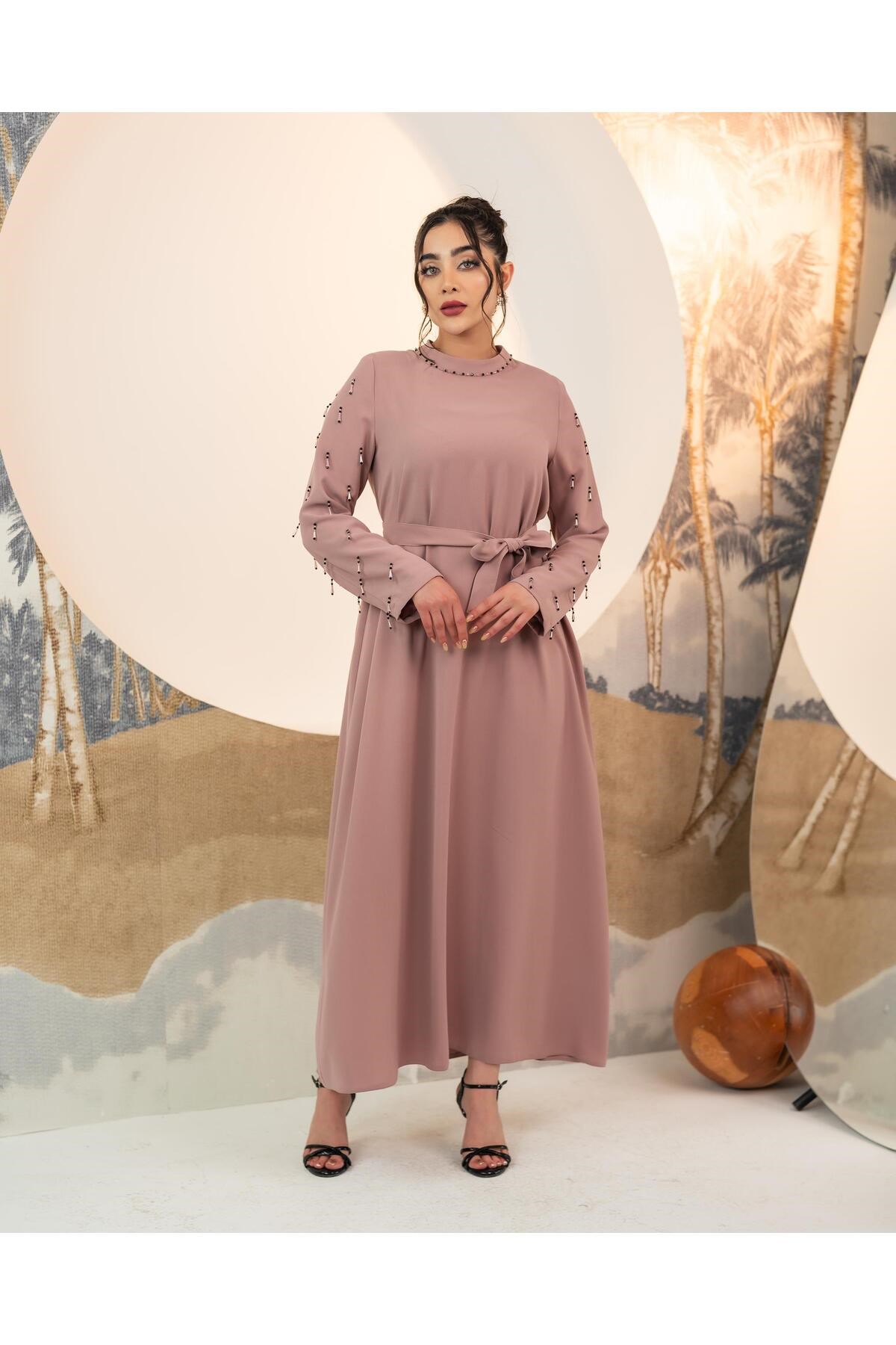 El İşlemeli Elbise Gül Kurusu