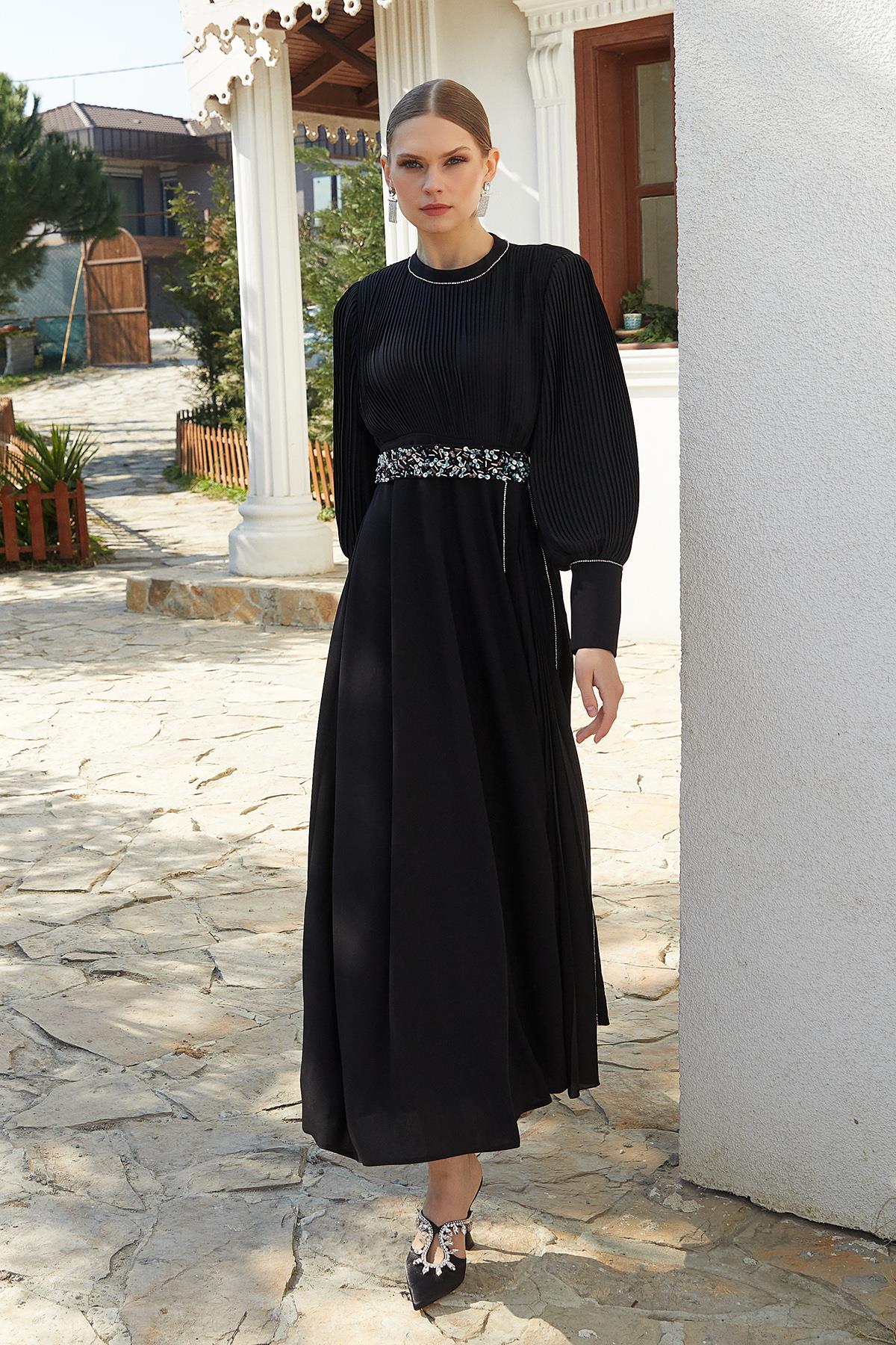 El İşlemeli Elbise Siyah