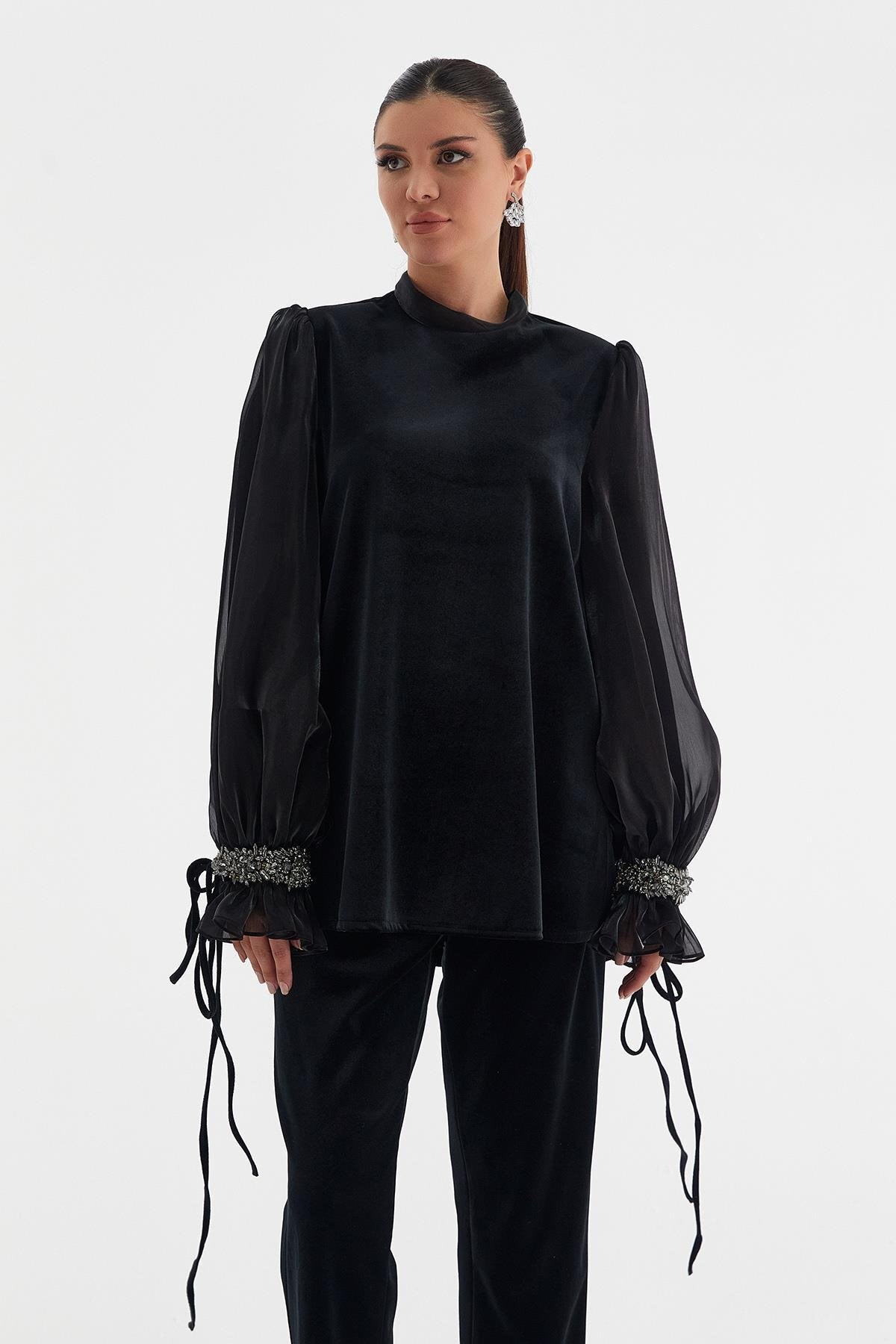 Kadife El İşlemeli Bluz Siyah