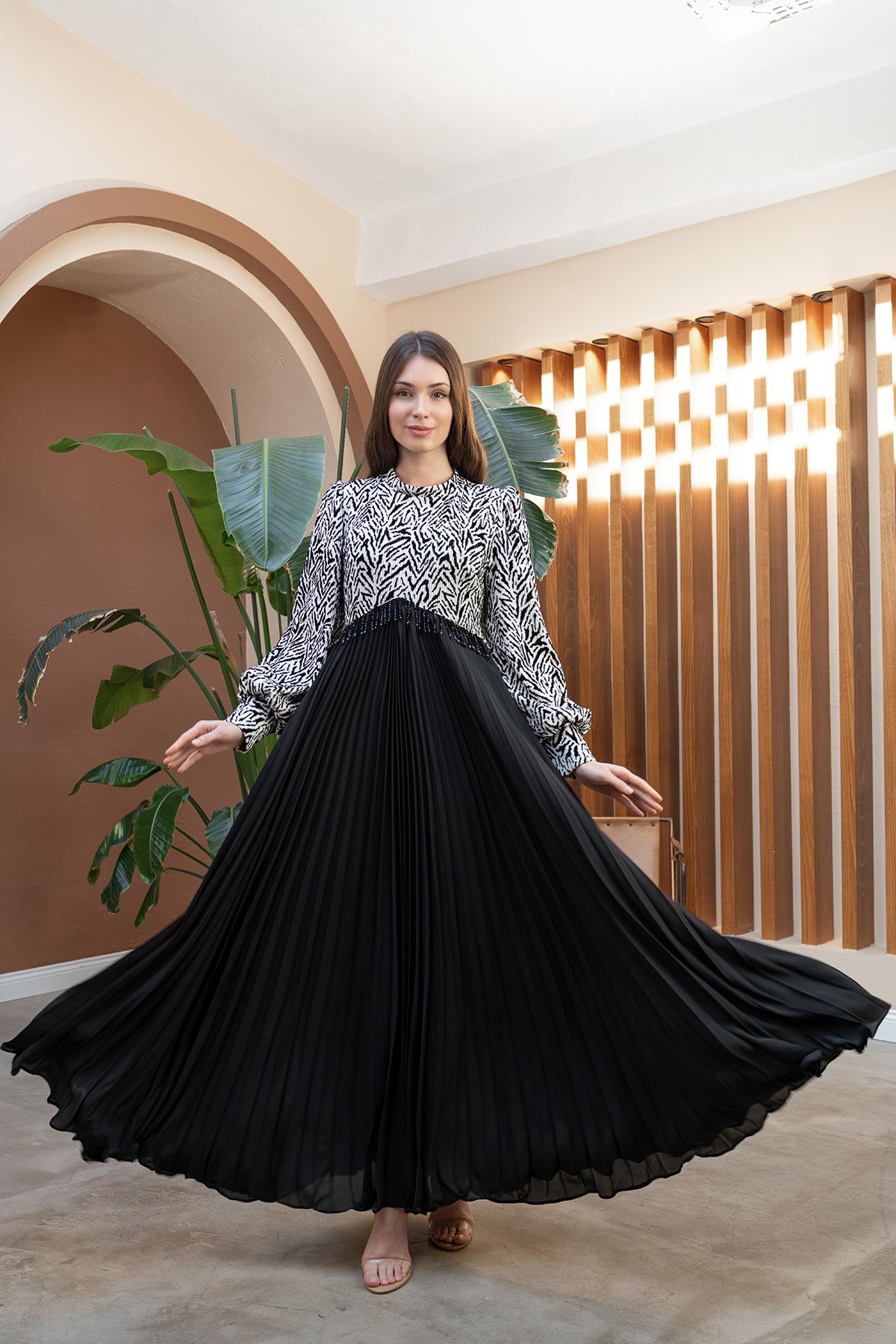 Leopar Desenli Bayan Elbise Siyah Beyaz