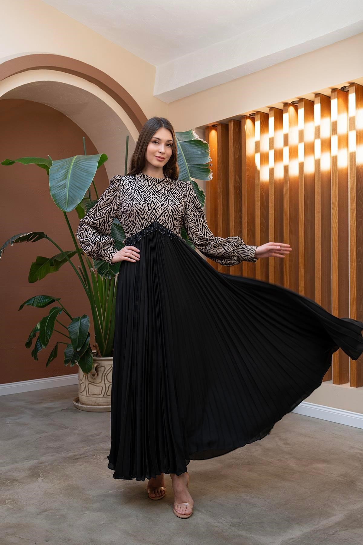 Leopar Desenli Elbise Siyah-Bej