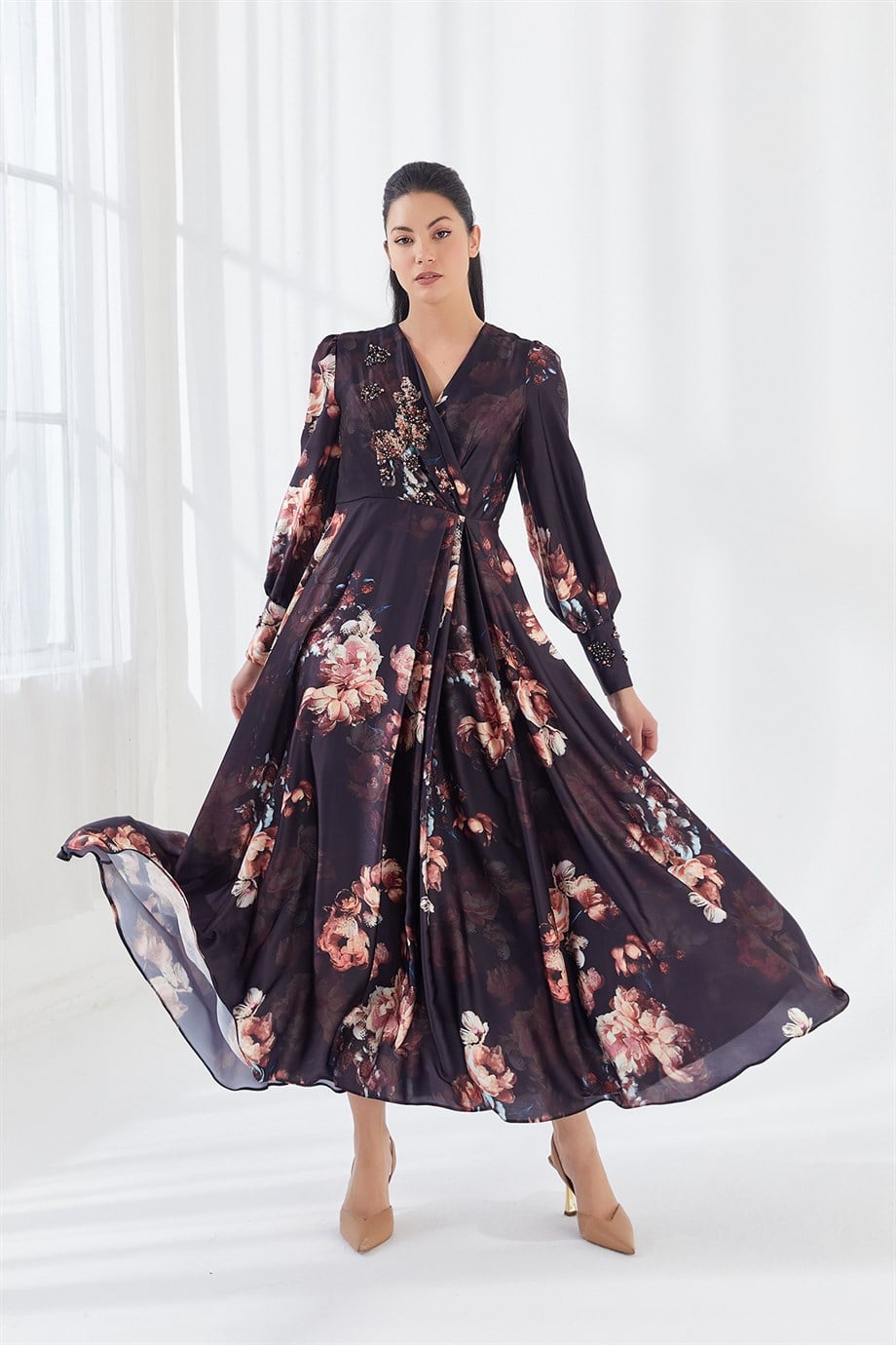 Kruvaze Yaka Çiçekli Uzun Elbise Siyah