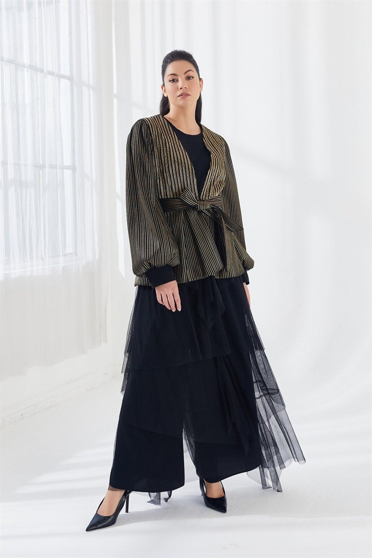 Varak Baskılı Taş İşlemeli Etek Bluz Ceket Üçlü Takım Siyah