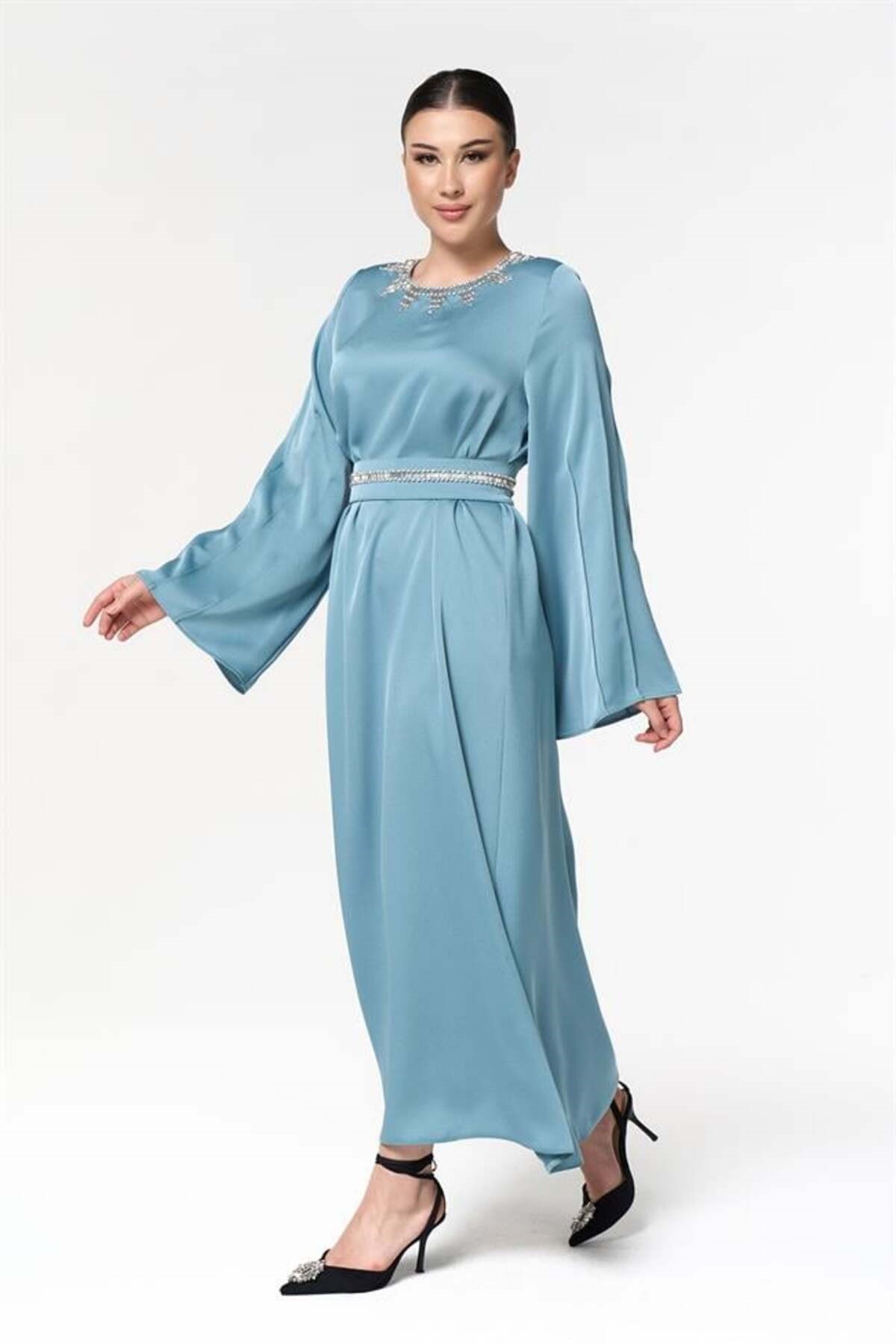 Yakası Taş İşlemeli Elbise Mavi