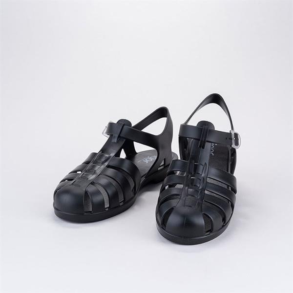 23Y.IGR.S10258.IGR002İgor Yazlık Bıarrıtz Sandalet Negro