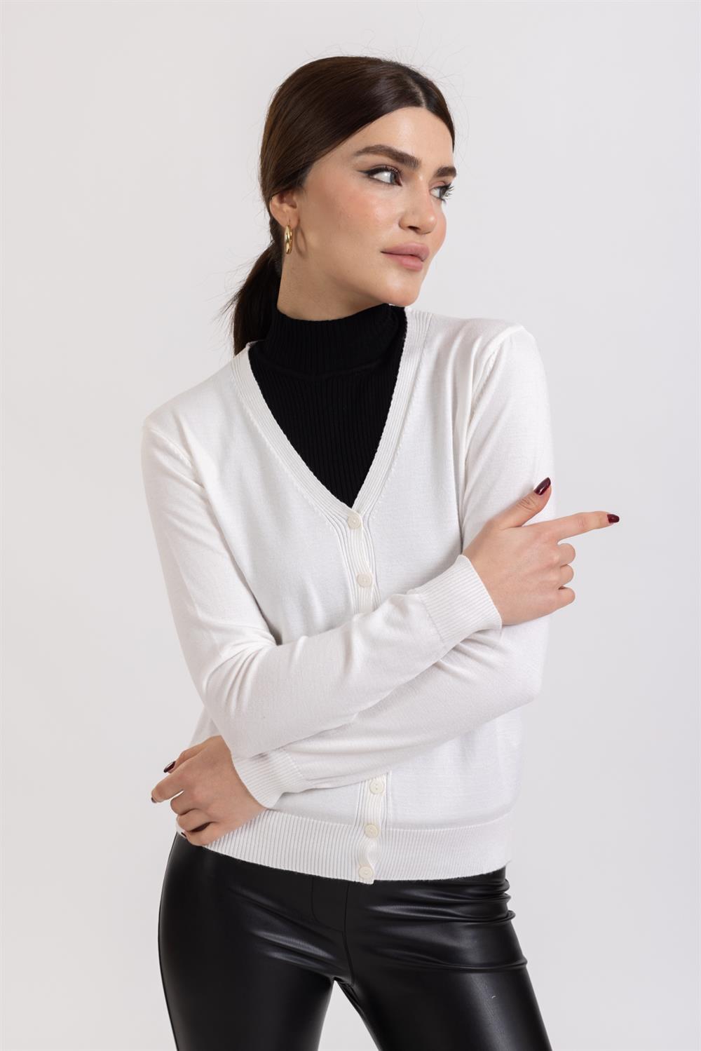 Ms Bayan Tam Dügmeli İnce Hırka Beyaz