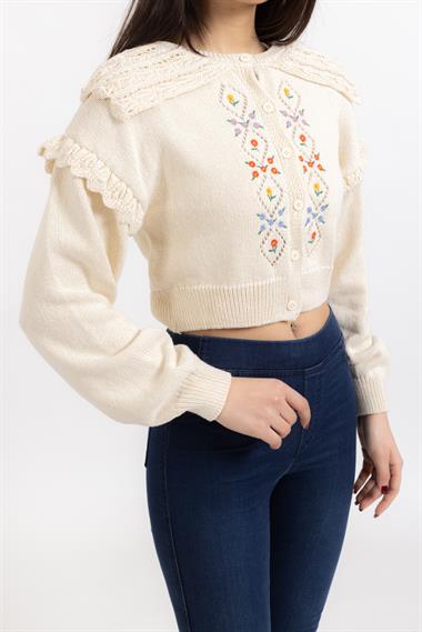 Zr Bayan Dügmeli İşlemeli Hırka KREM