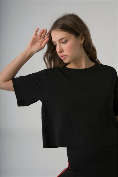 Kemı Bayan O Yaka Backspin K.Kol Tshırt 26y Kmı SİYAH