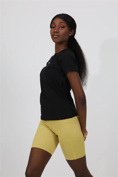 Kemı Bayan O Yaka K.Kol Tshırt 26y Kmı SİYAH