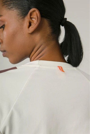 Kemı Bayan O Yaka Power Crop K.Kol Tshırt 26y Kmı KREM