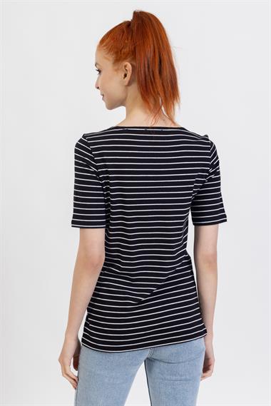 Mpl V Yaka Tshirt  22y o M&G SİYAH/BEYAZ ÇİZ.