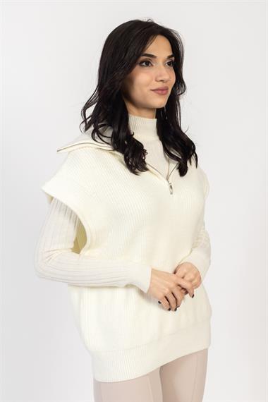 Vs Kadın Yarım Fer.Kolsuz Triko Kazak 23 256 Emy 23k EKRU