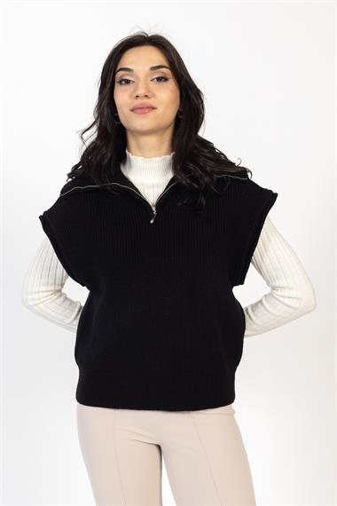 Vs Kadın Yarım Fer.Kolsuz Triko Kazak 23 256 Emy 23k SİYAH