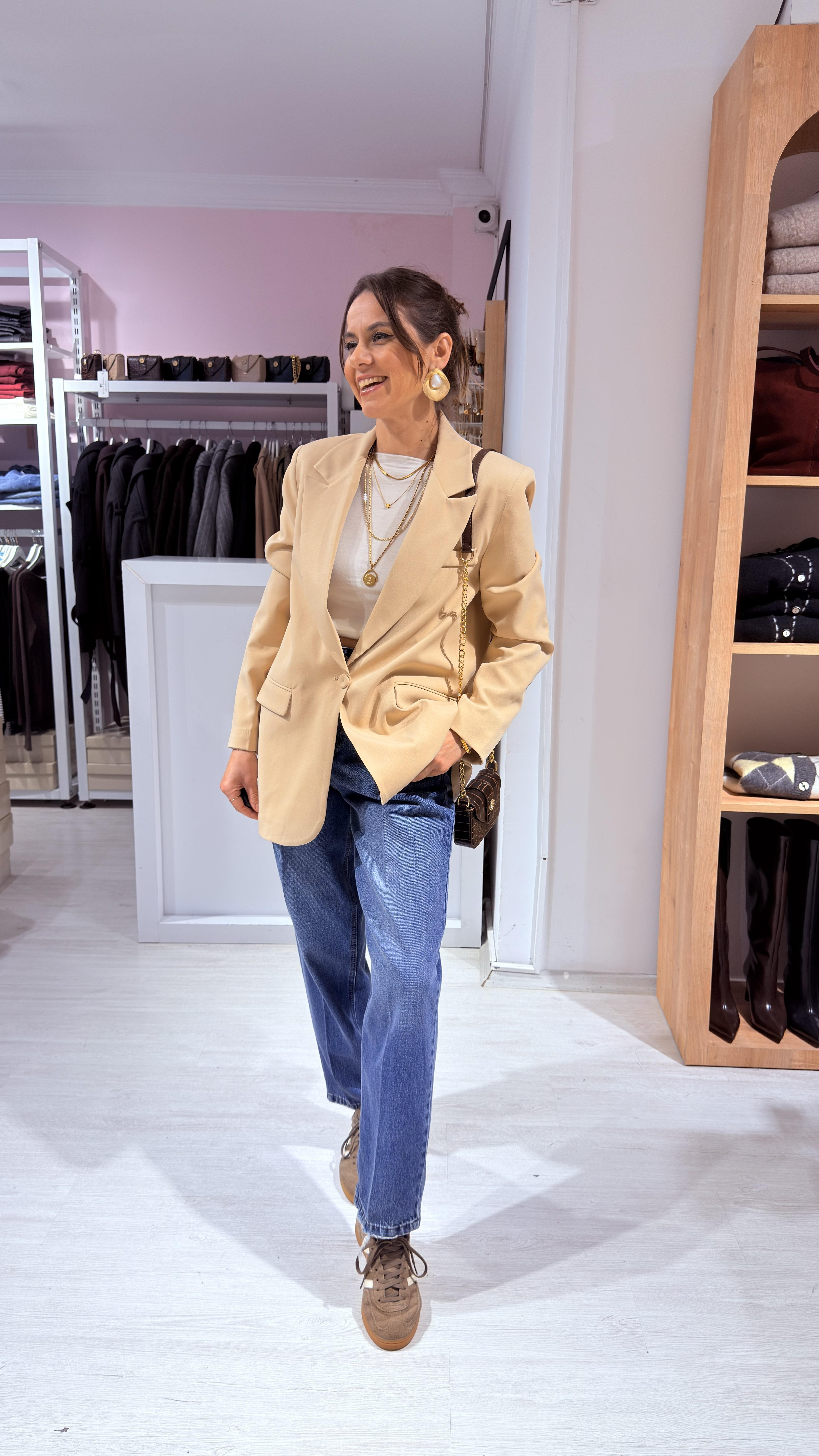 Bej Blazer