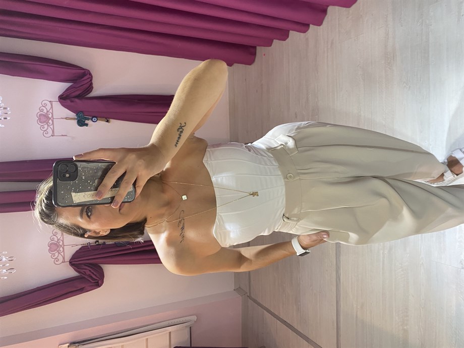 Beyaz Korse Crop
