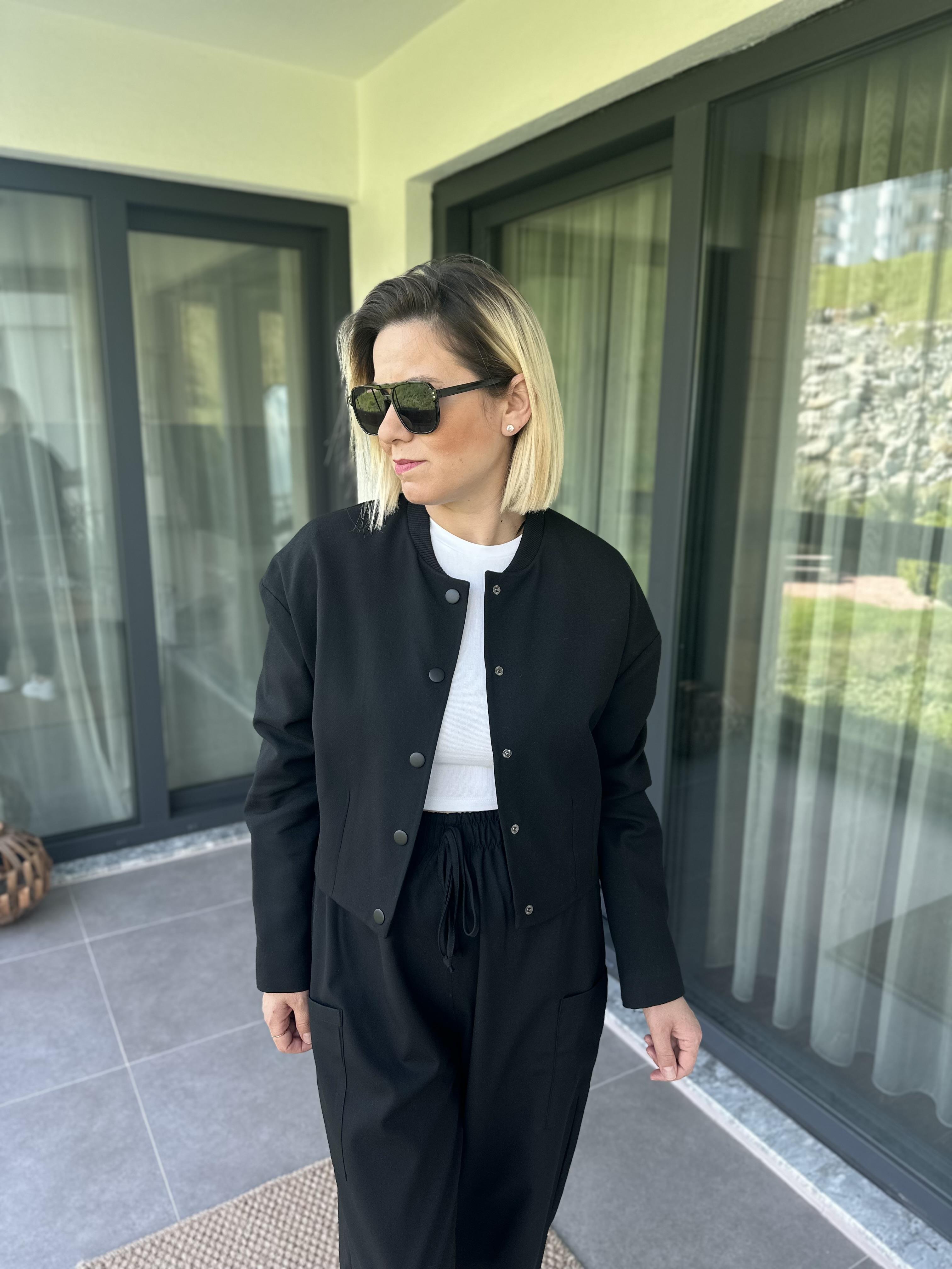 Siyah Kısa Bomber Ceket