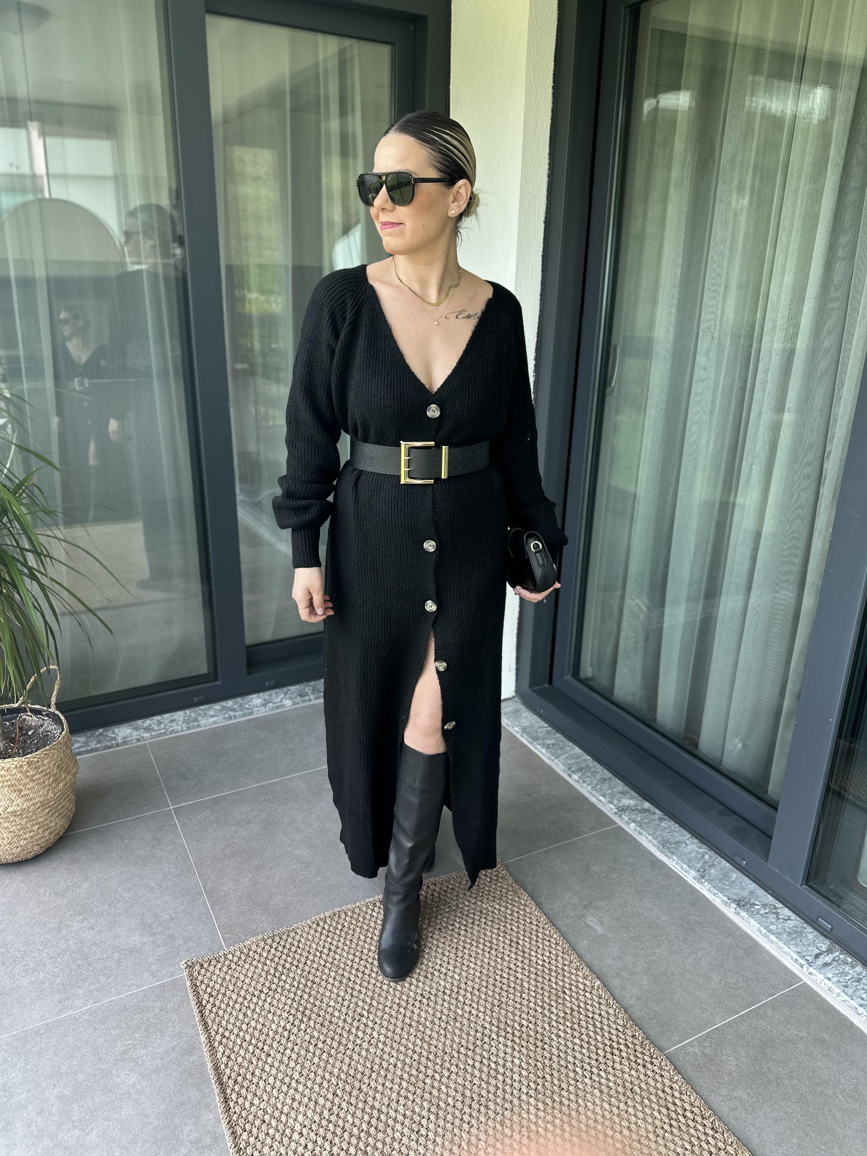 Siyah Komple Düğmeli Elbise