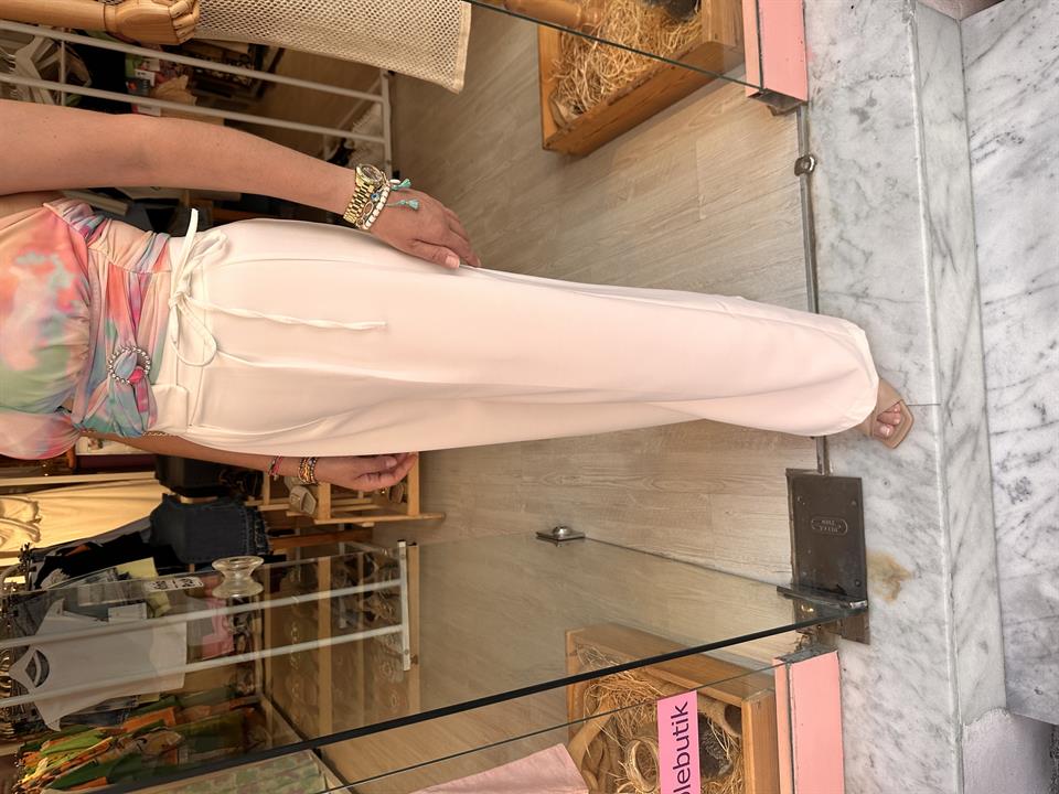 Beyaz Bağlamalı Pantolon