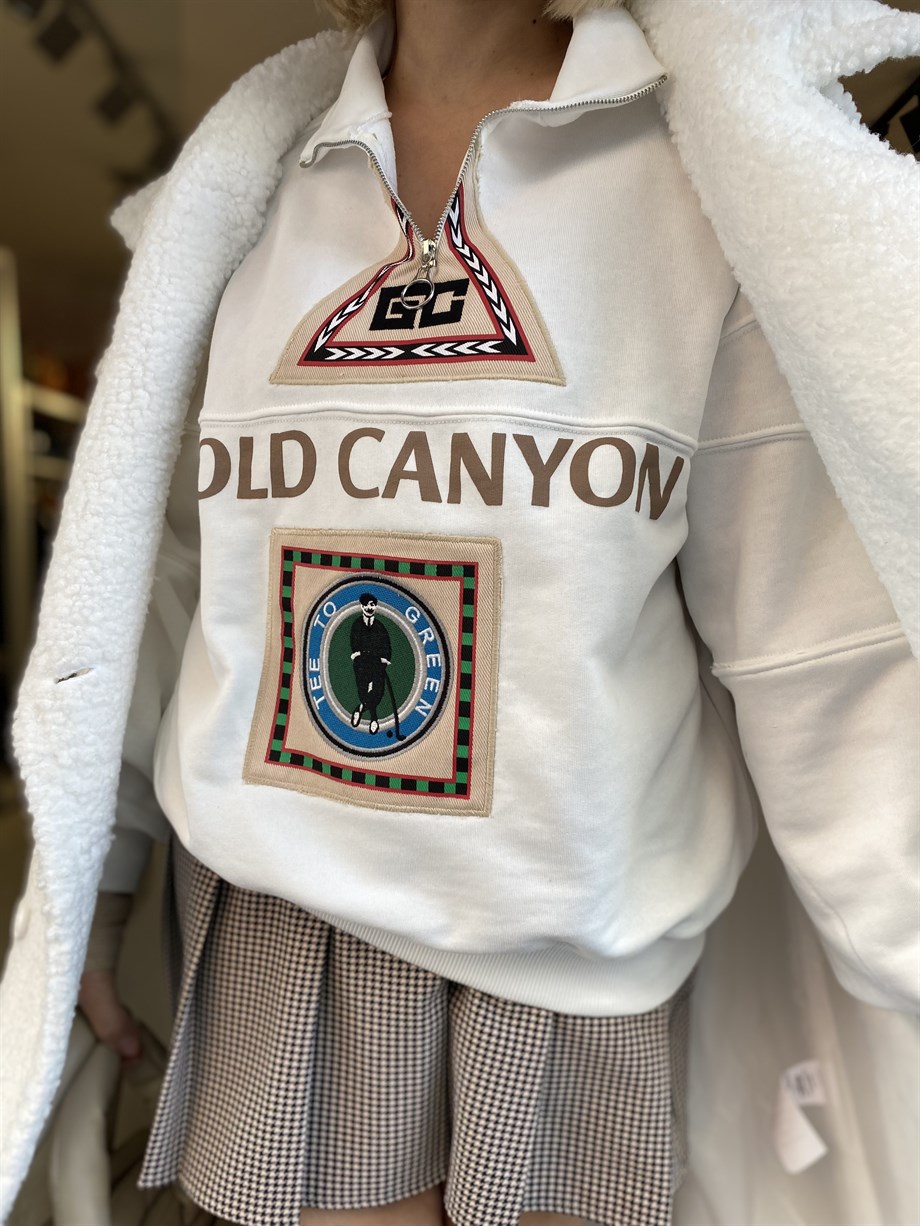 Beyaz Fermuarlı Sweatshirt
