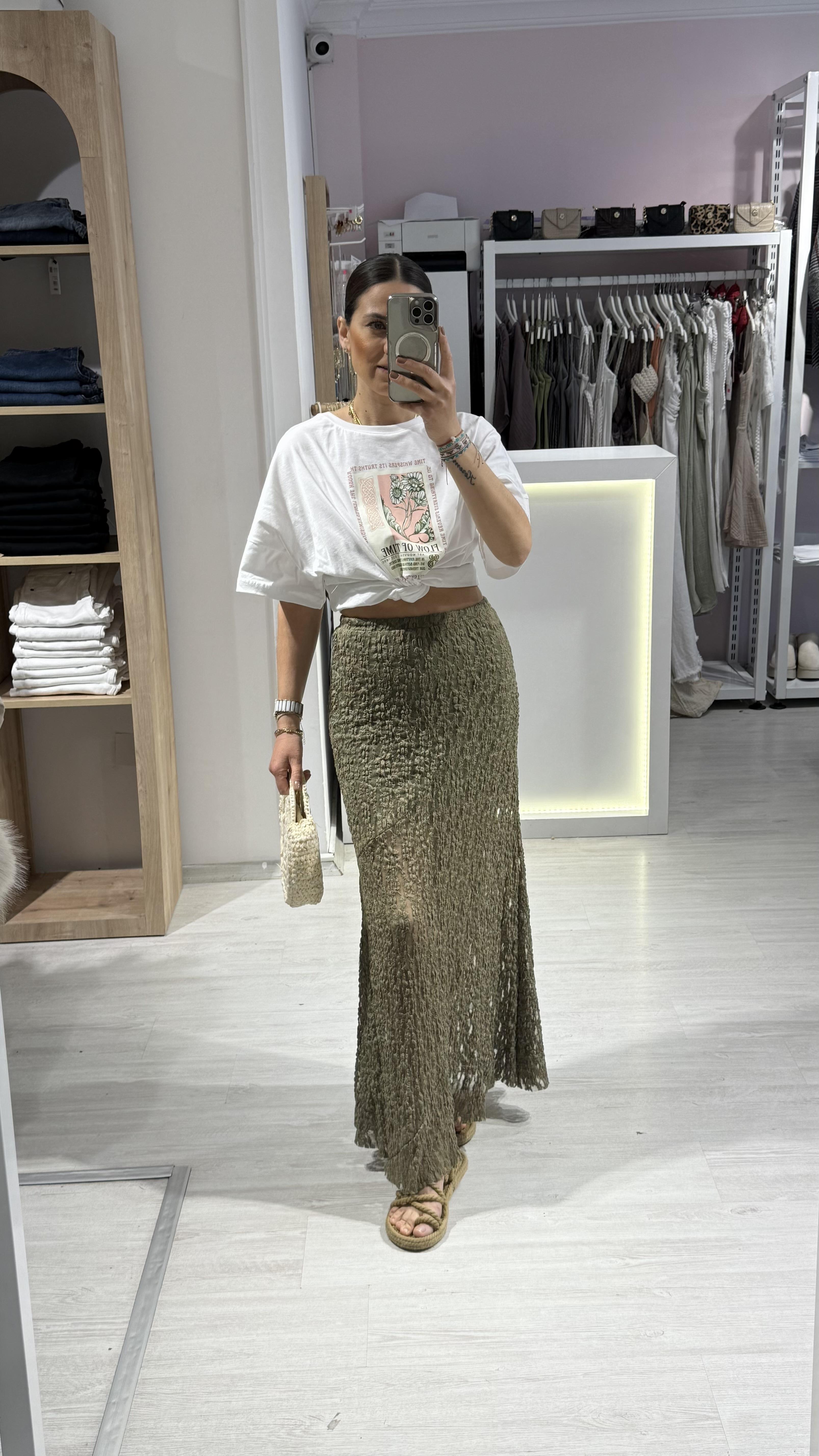 Beyaz Flower Basic
