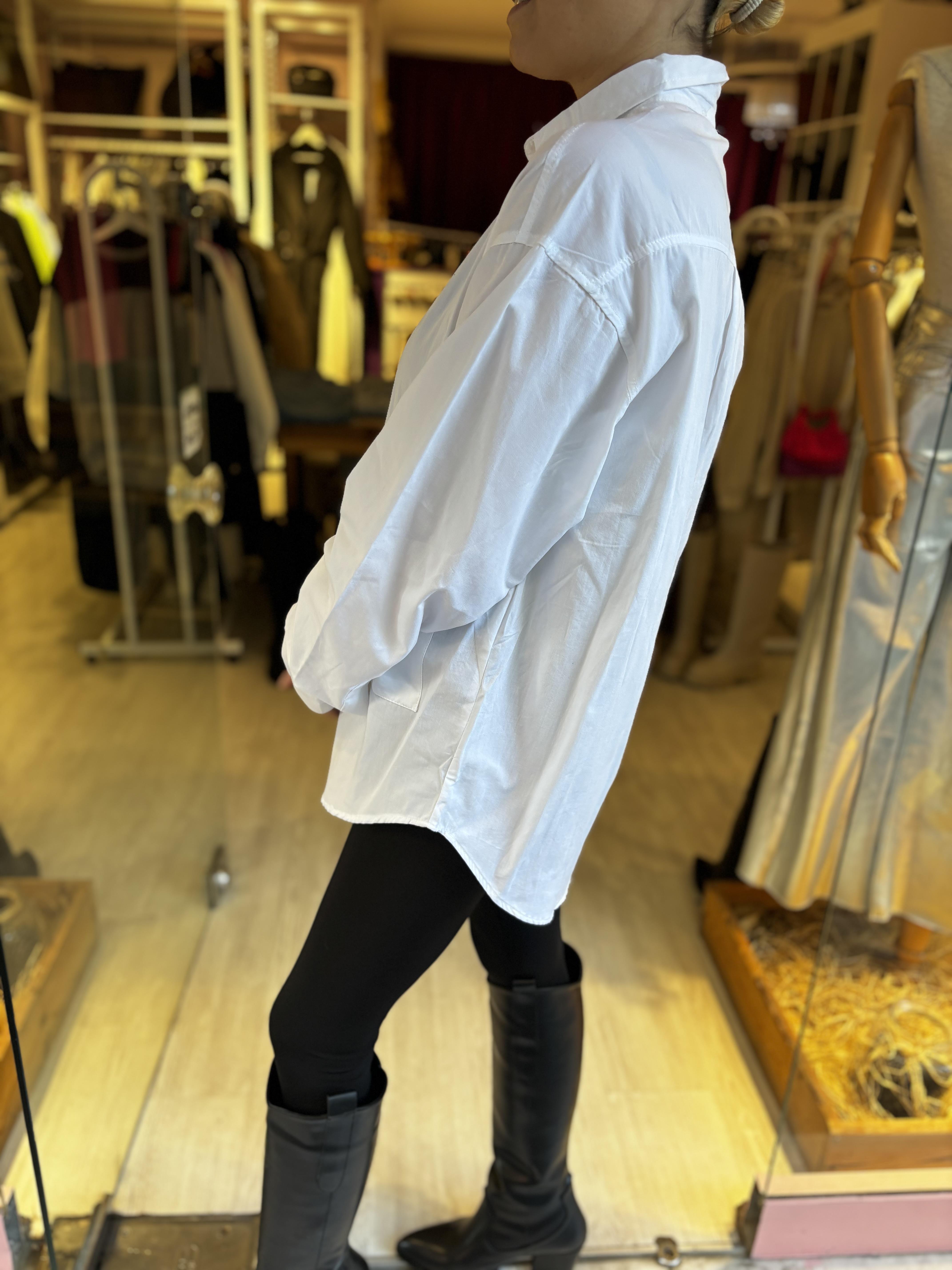 Beyaz Oversize Çift Cepli Gömlek