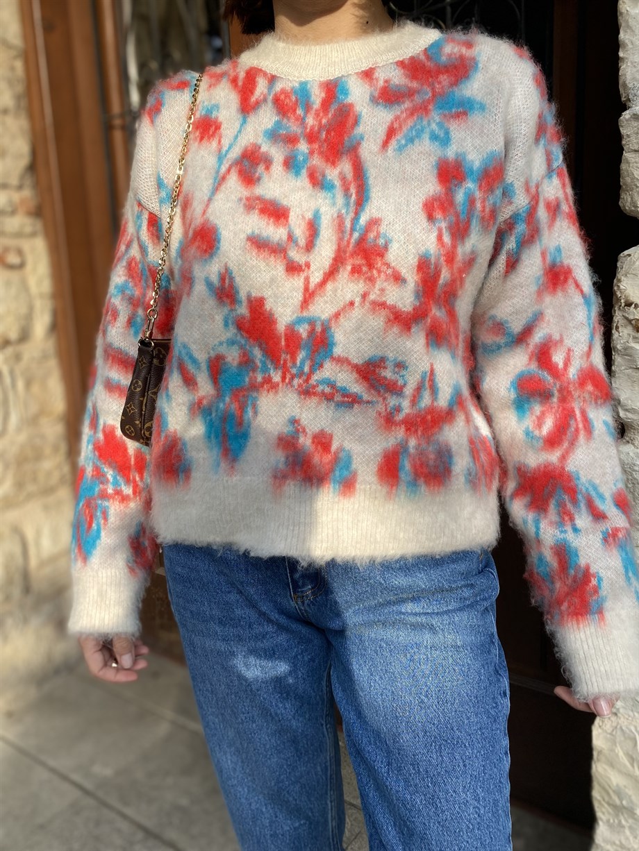 Bisiklet Yaka Nar Çiçeği Desenli Kazak