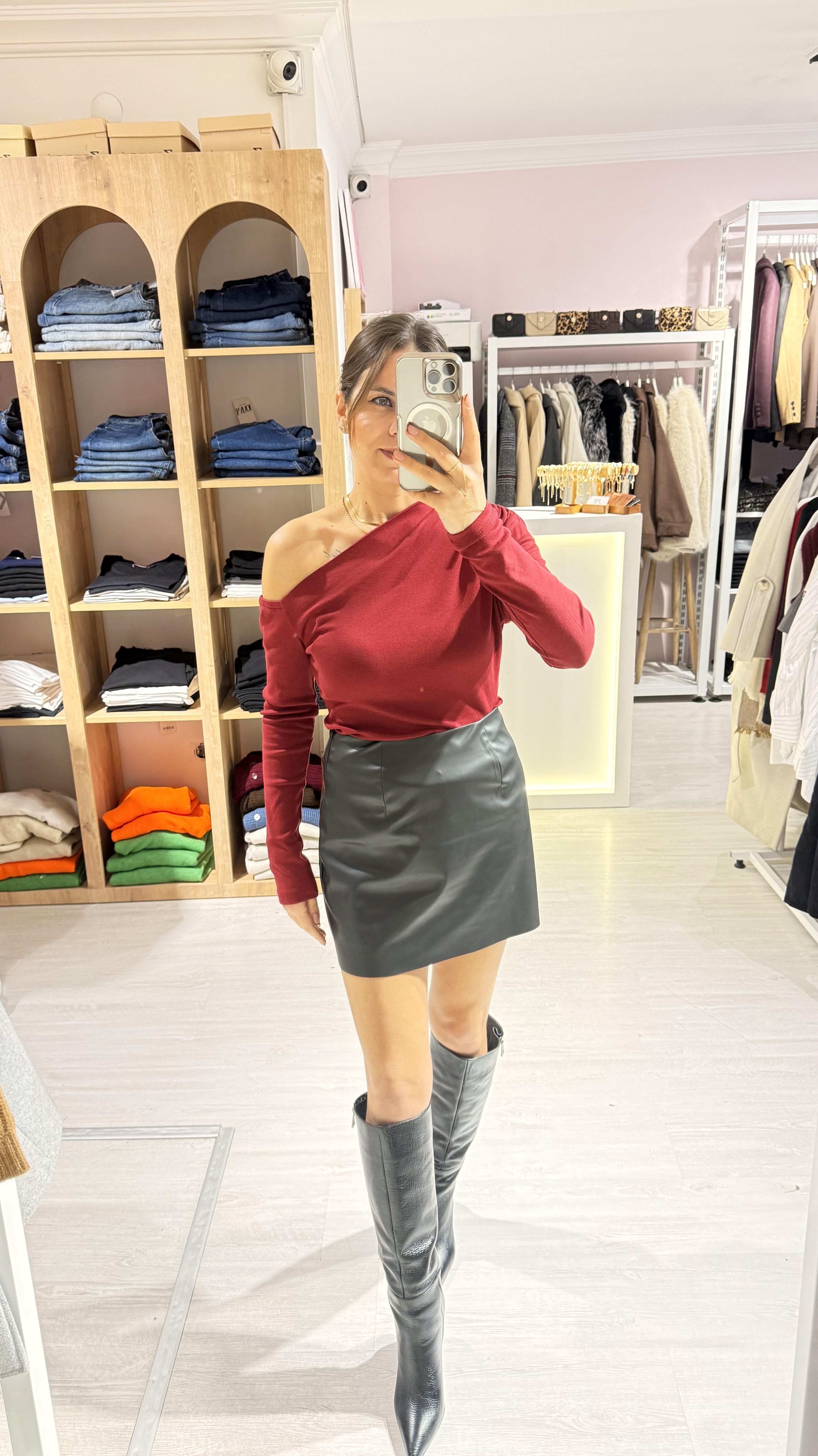 Bordo Düşük Omuz Body